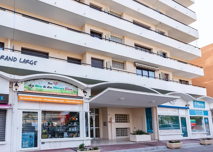 Apartament Le Grand Large-5 By Interhome Le Lavandou