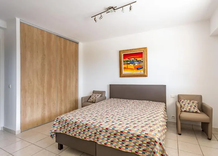 Le Grand Large-5 By Interhome Le Lavandou